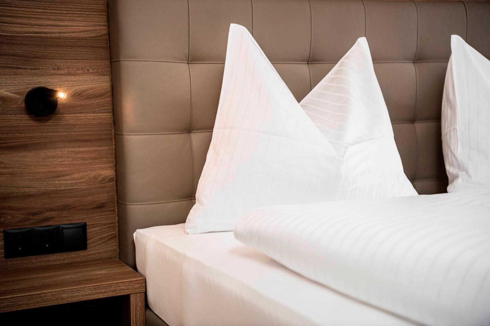 Hotel Boutique Zach 3*